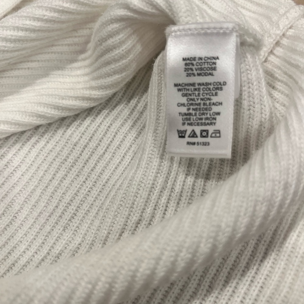 1.State‎ sweater - Picture 4 of 4